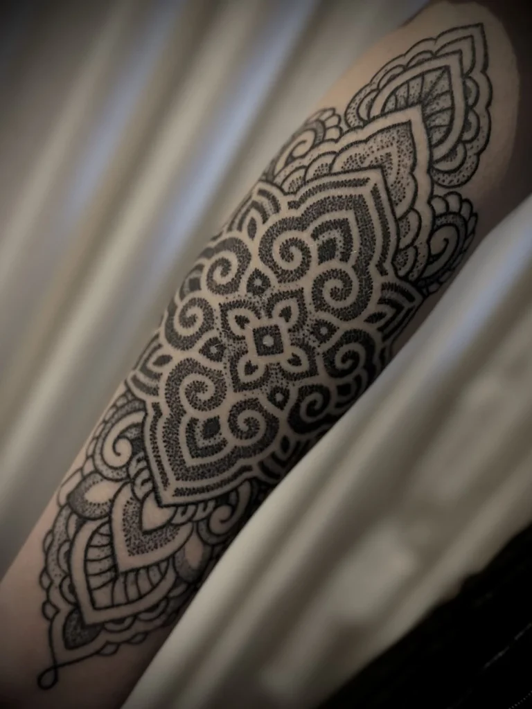 Ornamentele dotwork
